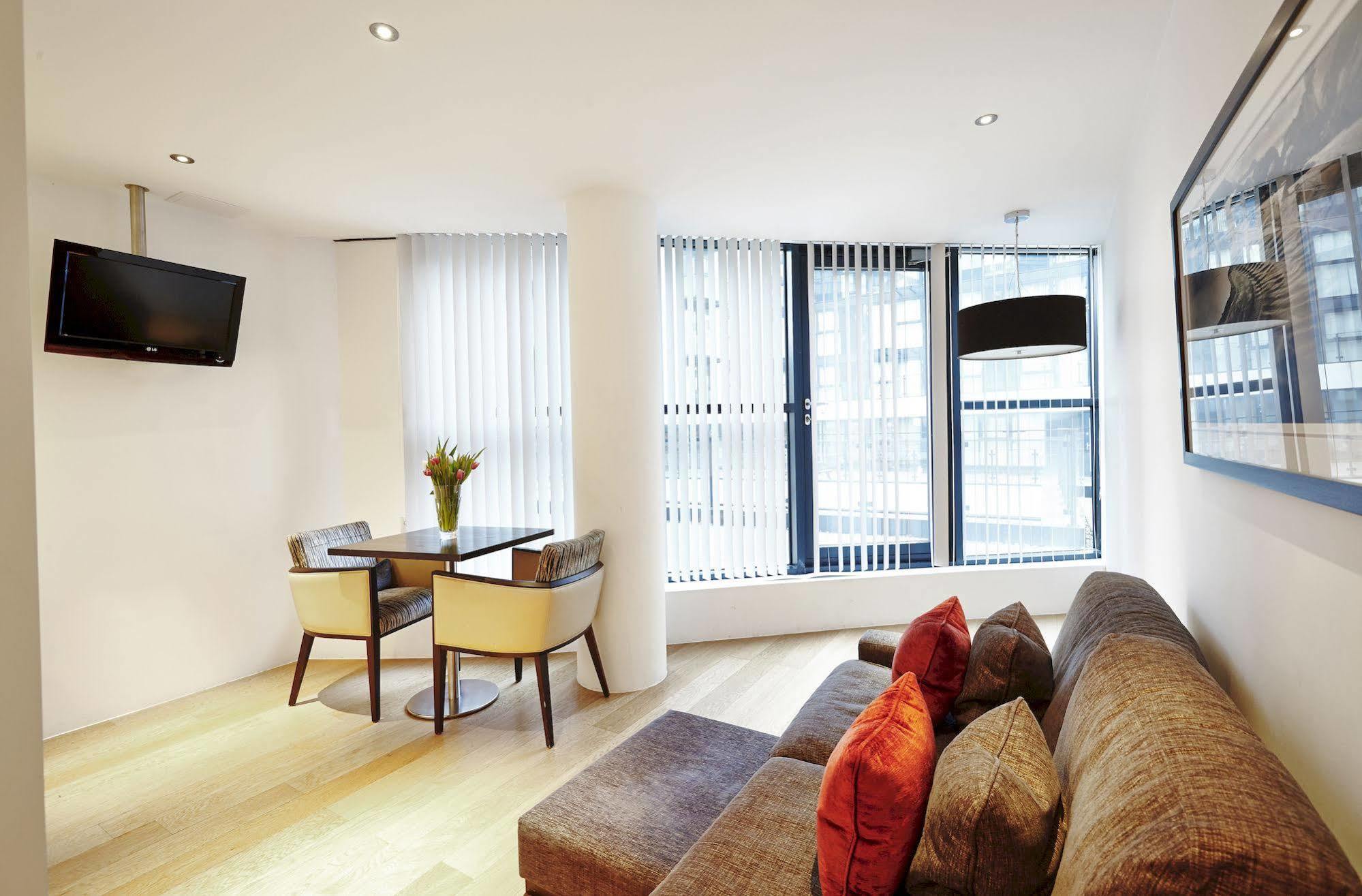 Tower Bridge London Apartments Exterior photo